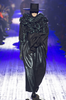 Marc Jacobs Fall 2018 Ready-to-Wear Марк Джейкобс осень зима 2018 коллекция неделя моды в Нью Йорке Mainstyles